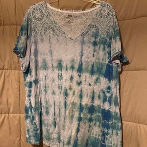 Women’s short sleeve V-neck every day T